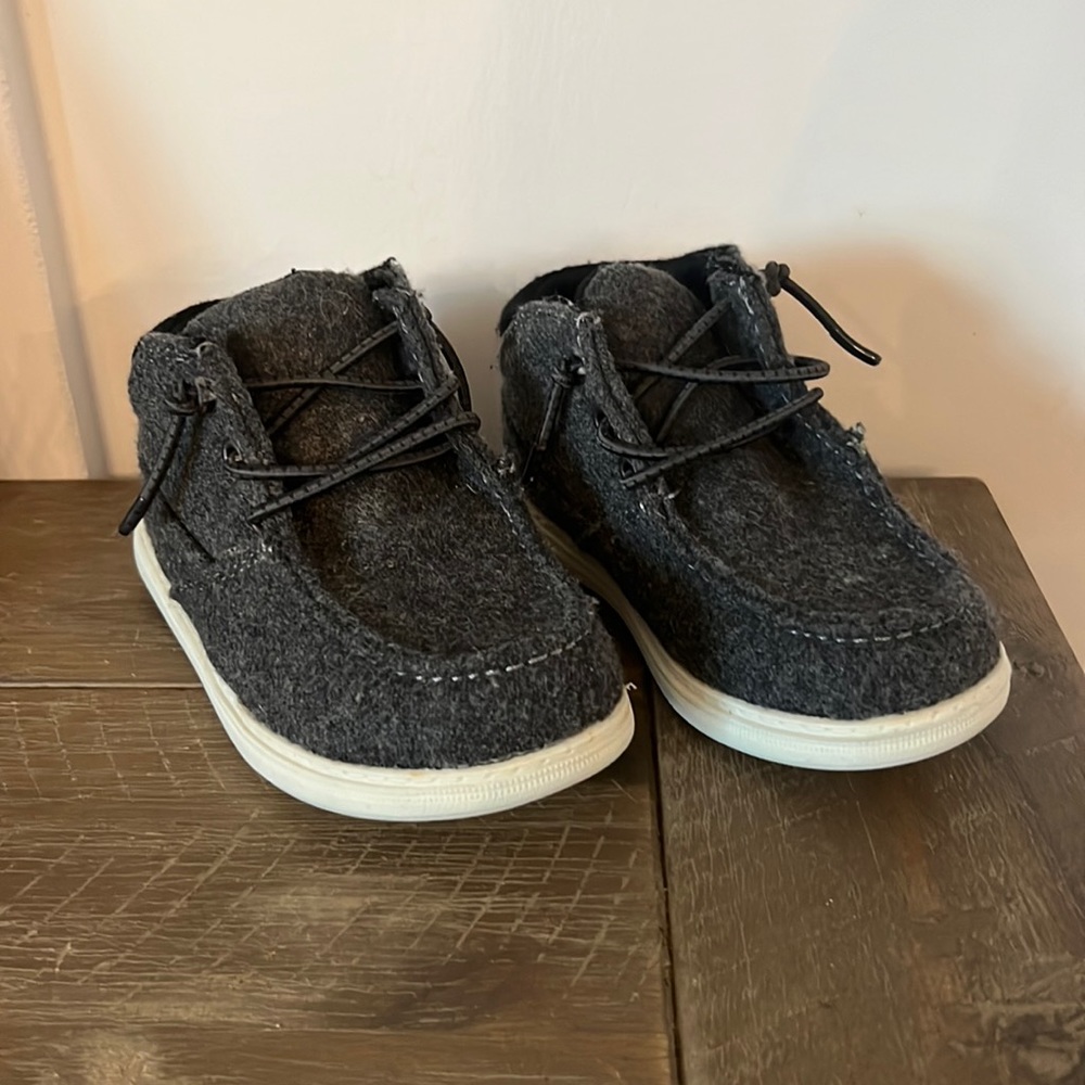 Max & Jake Toddler Shoes Size 7